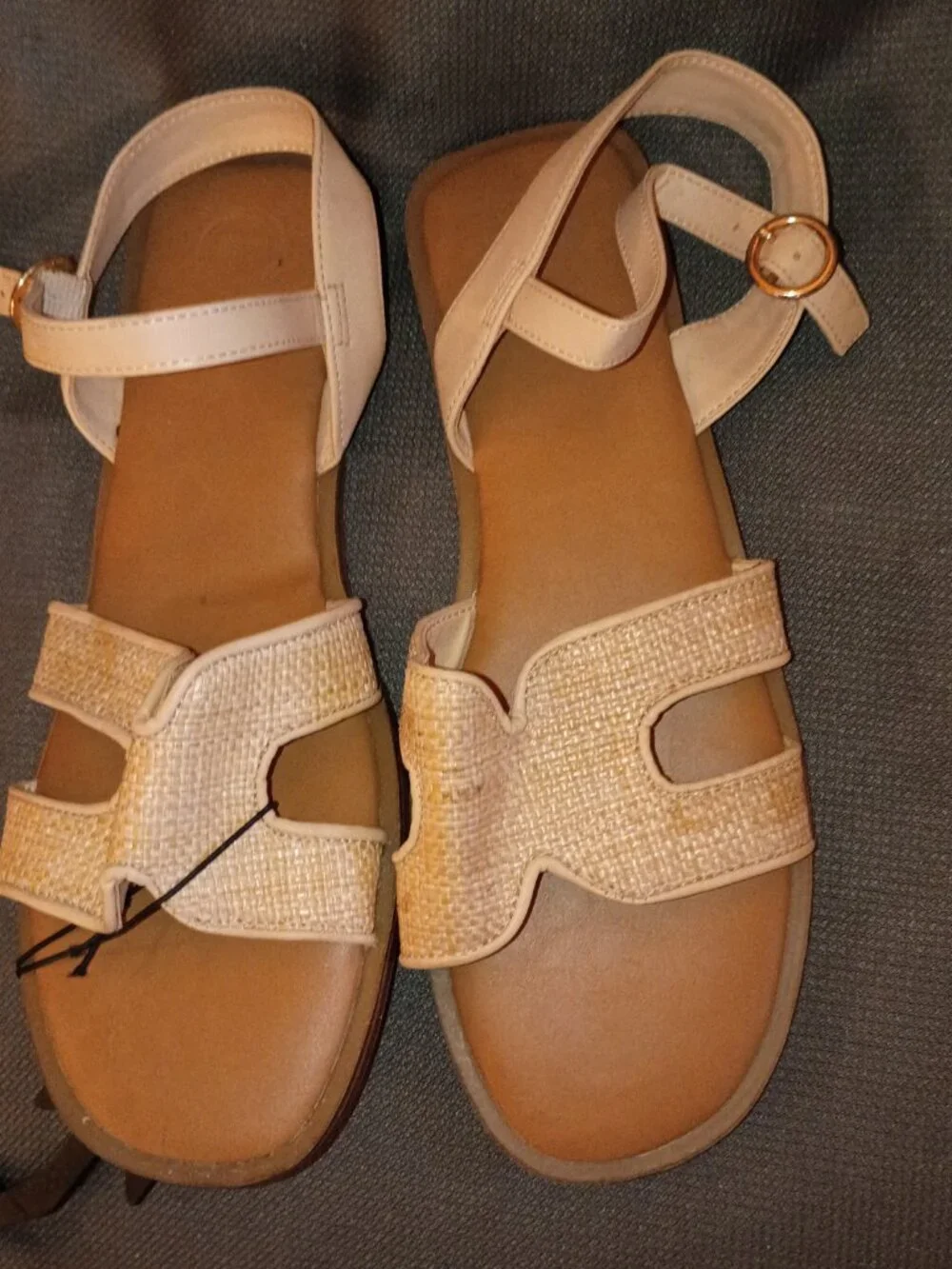 NWT Wonder Nation Big Girls Size 6 Fashion Cutout Upper Sandal with Buckle